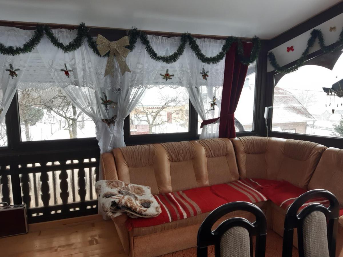 Casa Dintre Pini Villa Paltinoasa ภายนอก รูปภาพ